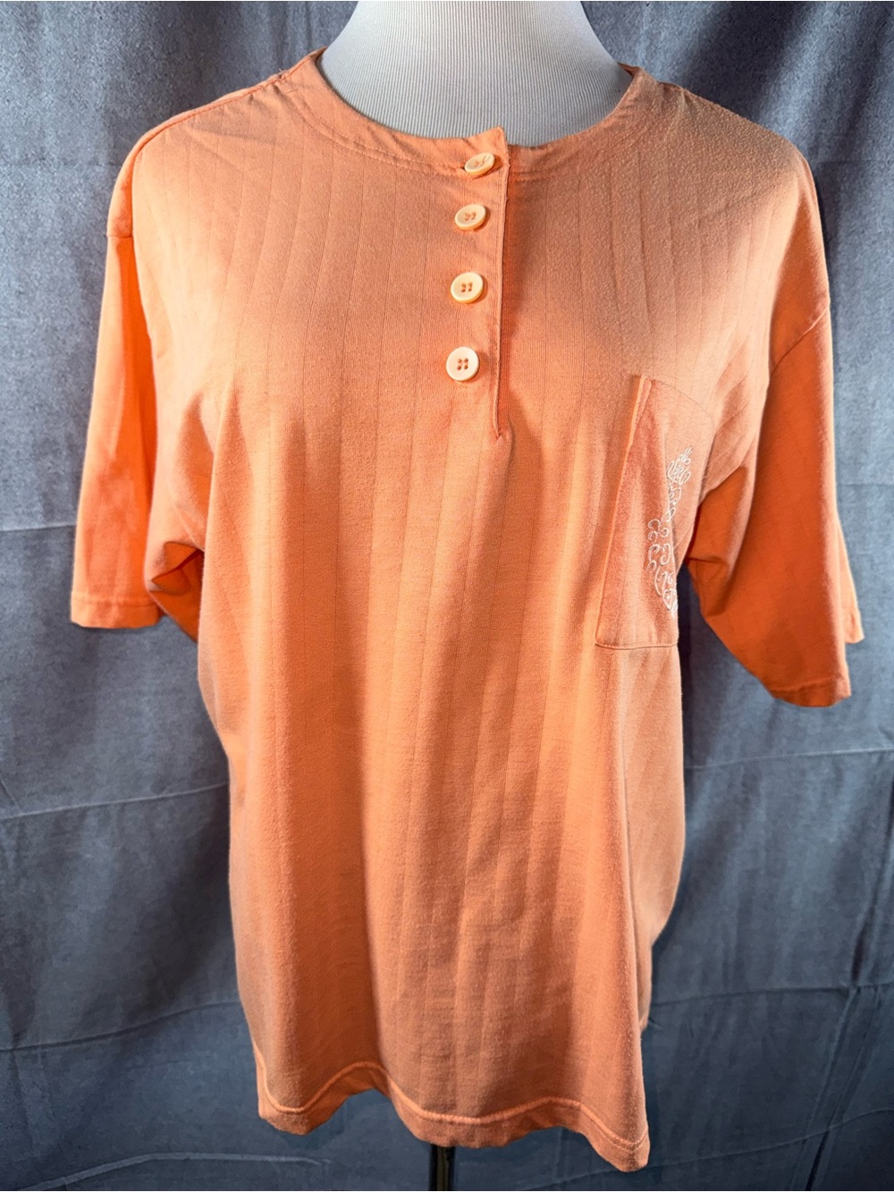 2660-Vintage Leslie Fay Coral-Peach Short Sleeve Henley with Pocket